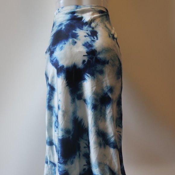 NWT Womens Lioness Off-White Blue Tie Dye Satin Midi Skirt Size S * - Picture 11 of 13